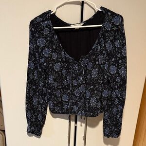 American Eagle Outfitters Black and Blue Floral Blouse